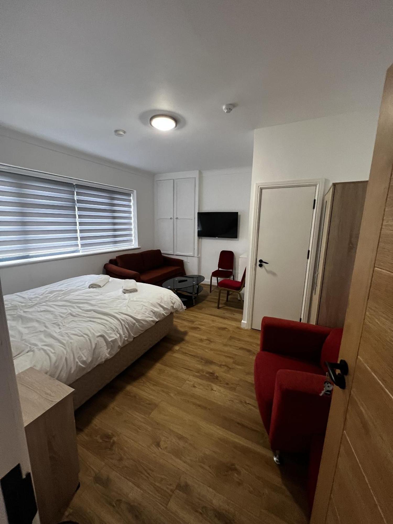 The Barrington Hotel New Barnet Экстерьер фото